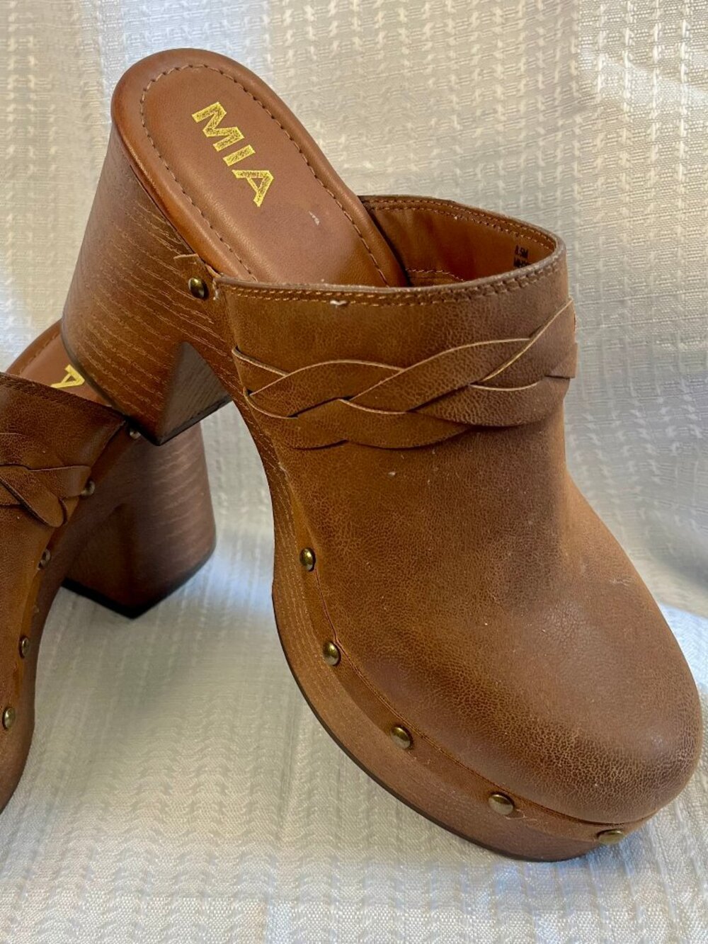 Mia Brown Leather Mules / Clogs size 8.5